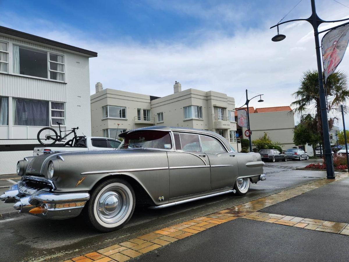 Art Deco Beauty On The Bay Hill Appartement Timaru Buitenkant foto