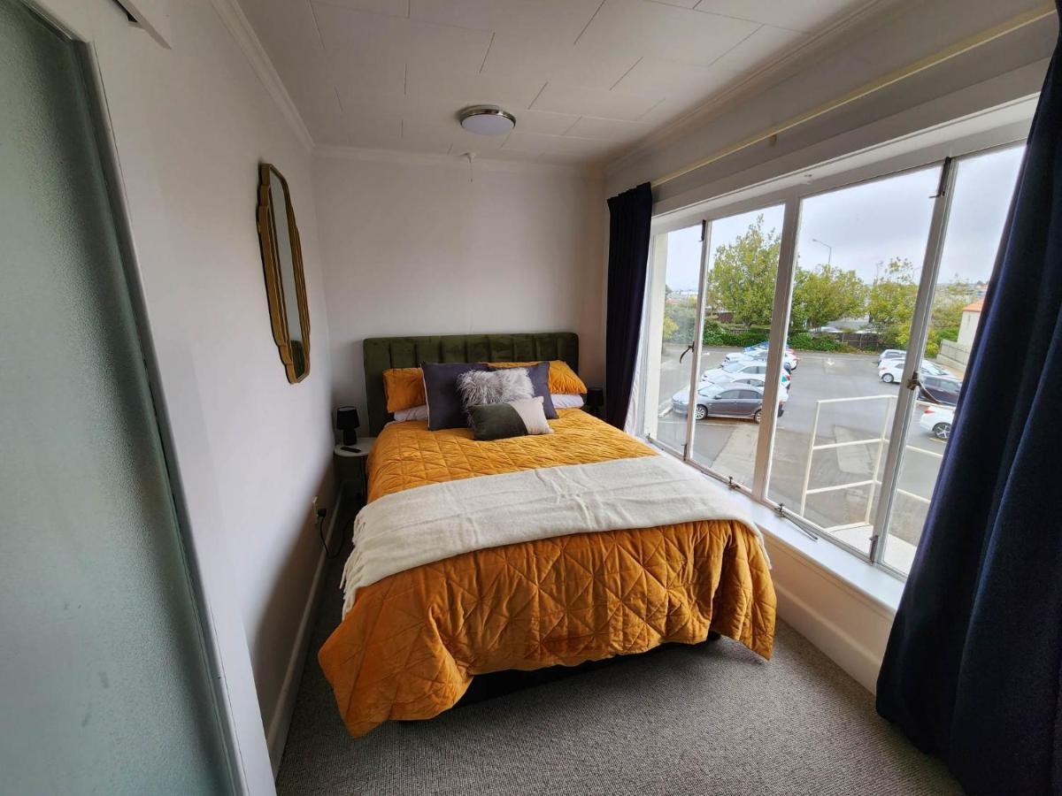 Art Deco Beauty On The Bay Hill Appartement Timaru Buitenkant foto